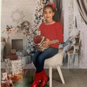 Meet your Posher, Yanay